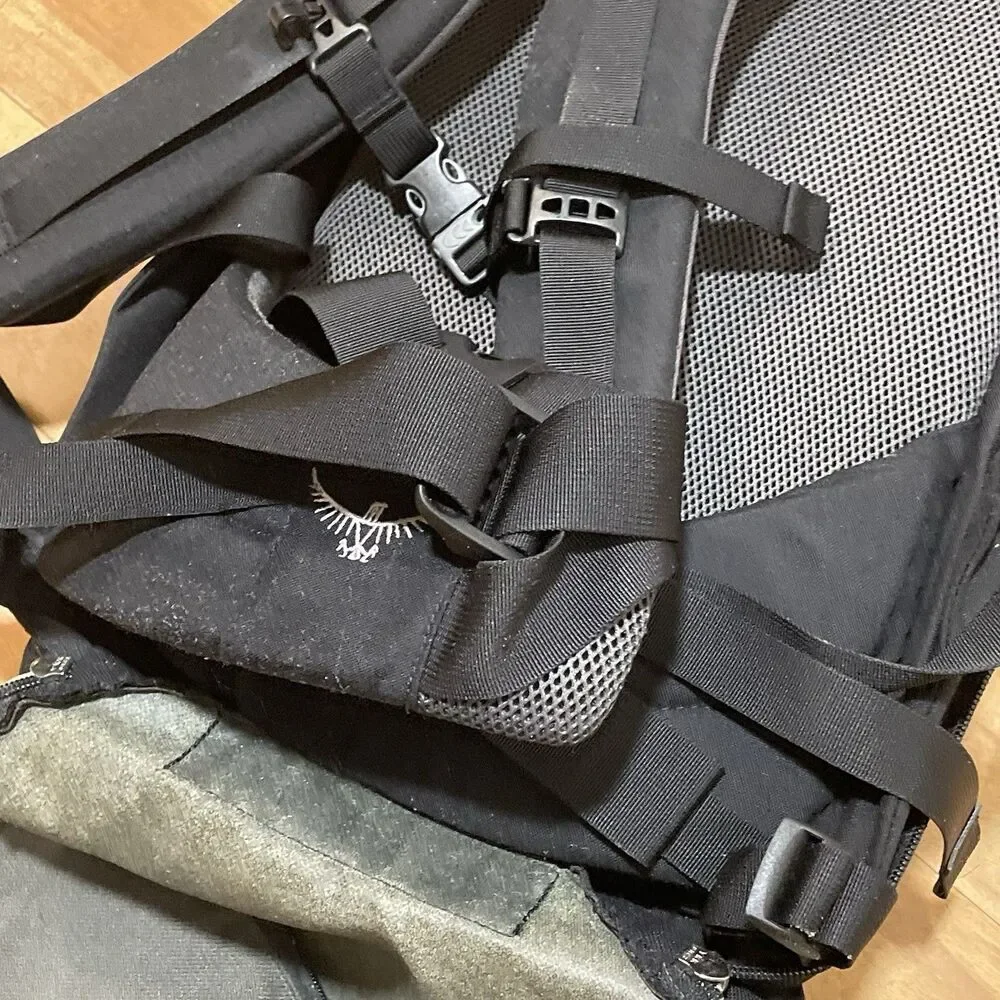 Osprey Waypoint 60 Backpack Travel Pack Adventure Bag Hiking Black